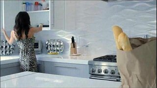 PureMature මාර්ටිනි මත හැරී සමග Milf වෙරෝනිකා Avluv