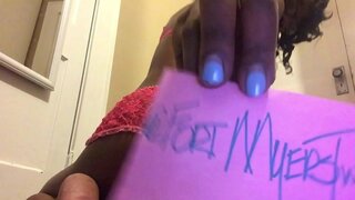 Танак Дебеле Бабе Показује Да је она, Такође, може да Цлап своје Певају!