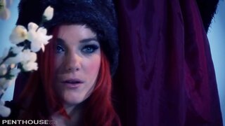 Talvar Lesbian Dani və Mari трахают bir-birinə qar