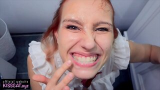 Трах нарын адам Терең глотка үчүн жаш Красотки жана сперма карата Зубах Тазалоо үчүн