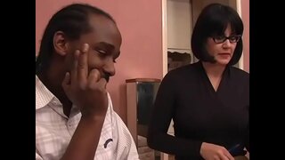 Красотка сьӧд очкиосаз асме ёзъёсын юнгес татуировать тырмиз кысӥе милф Красотка сьӧд очкиосаз асме ёзъёсын юнгес татуировать тырмиз кысӥе милф