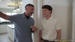 ���्त्री लहान काळे Skye नाही गुदद्वारासंबंधीचा लिंग विशाल पांढरा Dicks